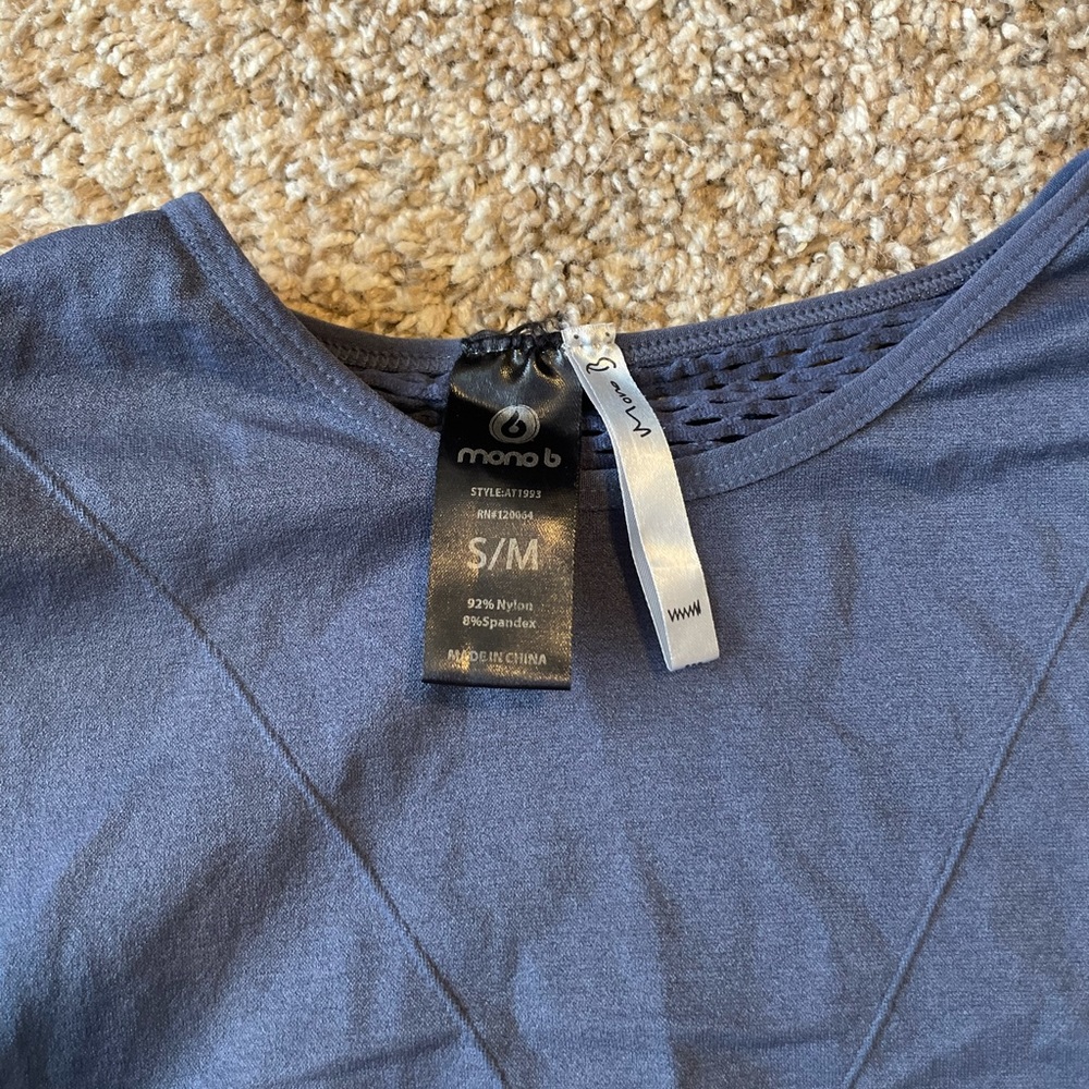 Long sleeve work out shirt